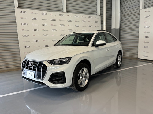 Audi Q5 Sportback Select