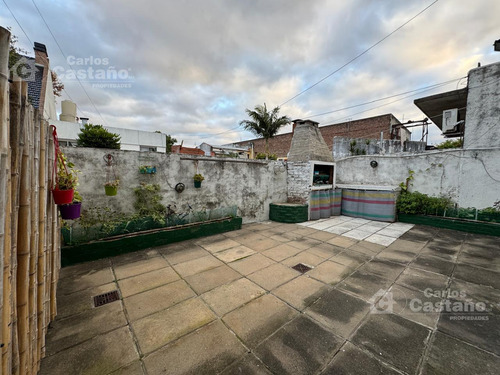 3 Amb. Ph, Tipo Casa En Planta Baja, Fondo