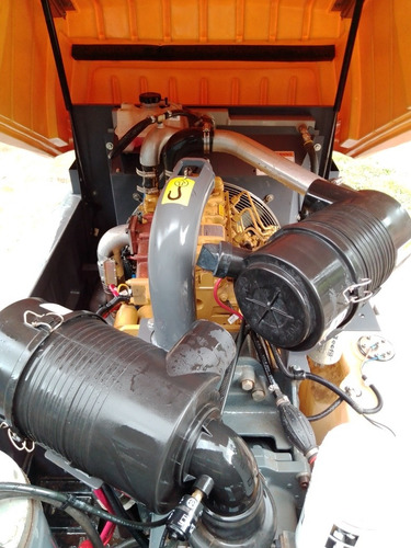 Imagen 2 de 10 de Compresor Atlas Copco Modelo Xas 185 Cd7, 49hp, Con 77 Horas