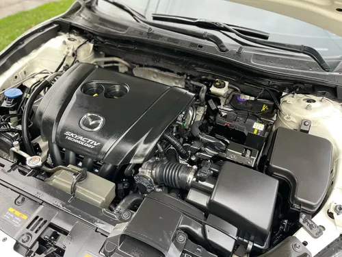 Mazda 3 2.0 Touring