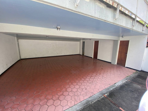 Imagen 18 de 25 de Venta De Casa En Los Chorros, Calle El Rosario, Municipio Secre