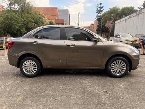 Suzuki Swift 1.2 Dzire At