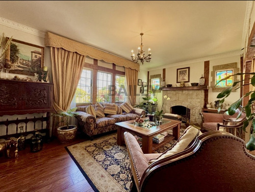 Se Vende Preciosa Y Gran Casa En Cerro Castillo