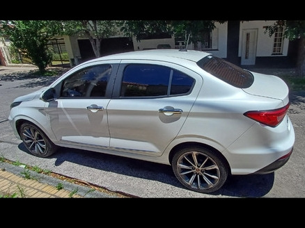 Fiat Cronos 1.8 16v Precision At6