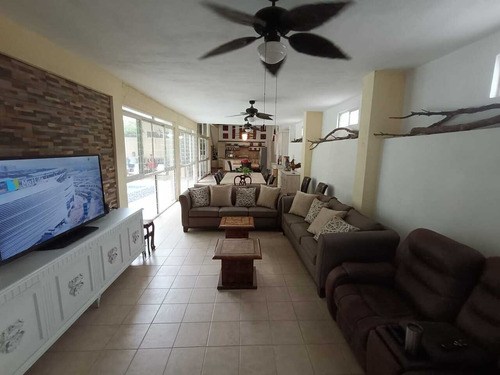 Casa En Felix U. Gomez