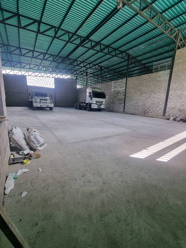 Galpón En Venta En Los Teques