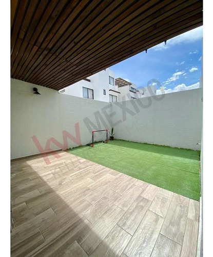 Venta Casa Con Roof Garden En Santa Fe Juriquilla Querétaro