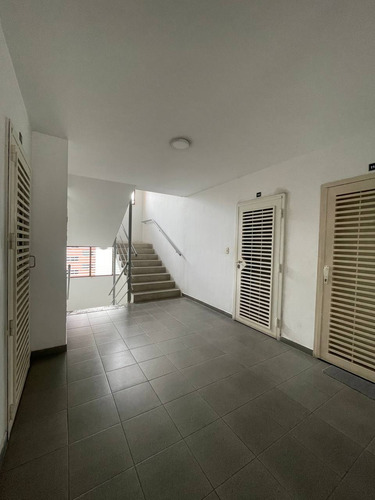 Apartamento En Venta En Los Teques Residencias Las Brisas.la