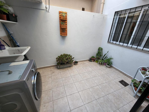 Imagen 19 de 20 de Sólido Ph De 3 Ambientes Con Patio En Planta Baja. Reciclado A Nuevo