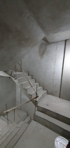 Imagen 17 de 18 de Departamento En Venta En Edificio Serrano