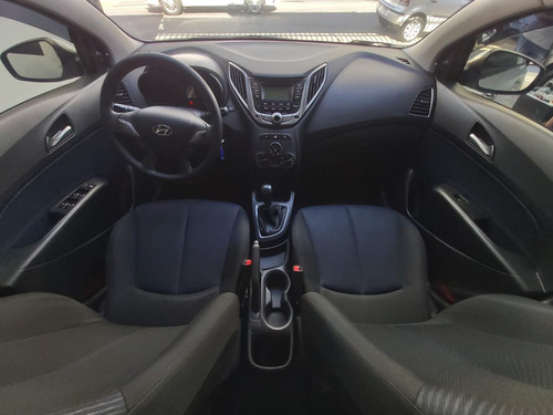 Imagem 4 de 6 de Hb20 Sedan 1.6 Manual -completo