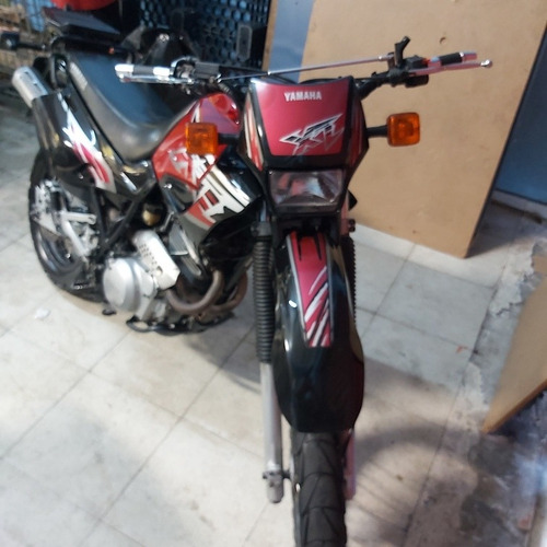 Imagem 1 de 4 de Yamaha Xt 600