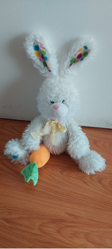 Conejo De Peluche Con Zanahoria 35 Cm