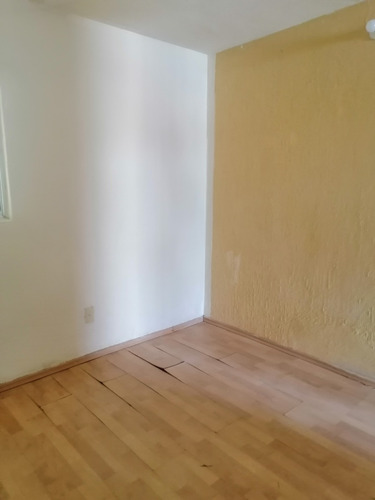 Imagen 15 de 18 de Se Vende Casa En Av Parque Urbano San Antonio El Desmonte