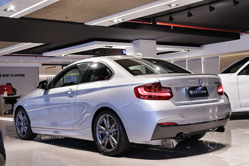 BMW Serie 2 3.0 240i M Package