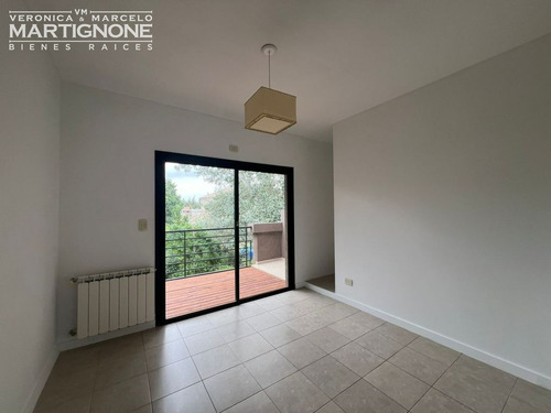 Departamento Tipo Duplex Con JardÃn Manzanares Chico Pilar