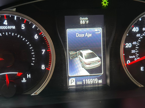 Imagen 12 de 15 de Toyota Corolla Se 2015 Americana