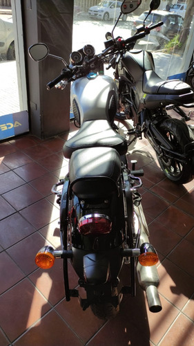 Imagen 3 de 16 de Benelli Imperiale 400cc
