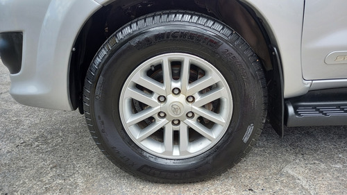 Toyota Hilux SW4 3.0 Srv 7l 4x4 Aut. 5p