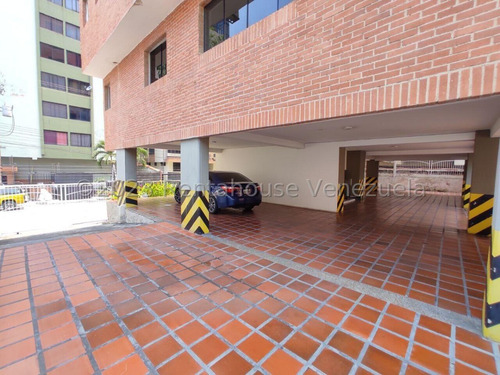 Encuentra Este Apartamento En Venta Modernos Amplio Cómodo Excelente Condominio En Urbanización San Isidro Nela 25-13605