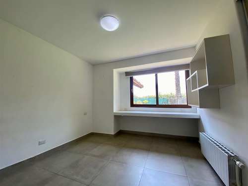 Hermosa Casa E Parcela 5000m2 En Condominio 4 D Más Serv.