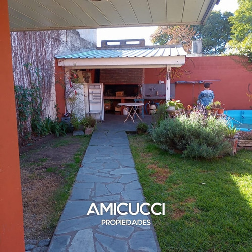 Imagen 15 de 16 de Importante Chalet En Venta En Villa Adelina San Isidro