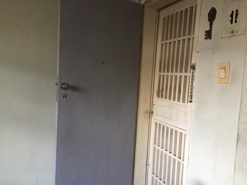 Imagen 2 de 13 de Apartamento En Venta