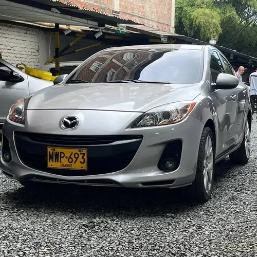 Mazda 3 Mt 1.6 Cc 2014** Marca: Mazda 3 Línea O Versión: