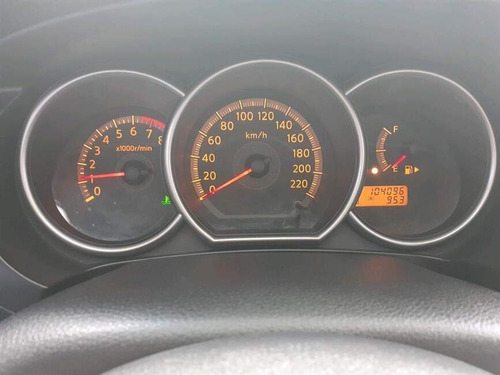 Imagem 7 de 12 de Livina 1.8 Sl 16v Flex 4p Automático