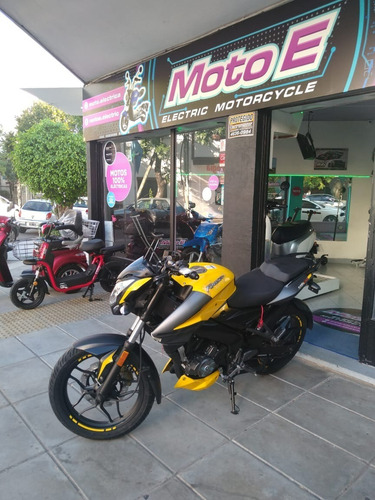Moto Rouser 200 Moto E