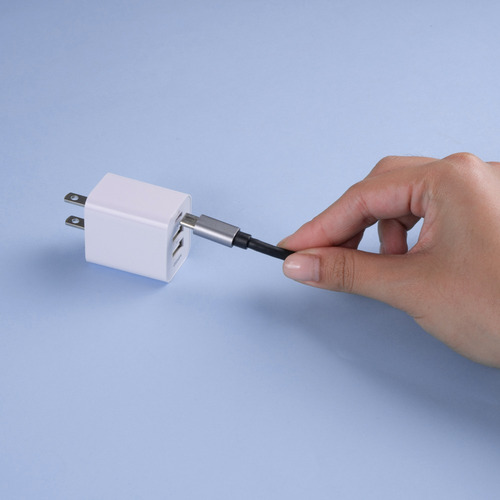 Miniso Adaptador De Carga Puertos Usb Y Tipo C Sintético Bla Color Blanco