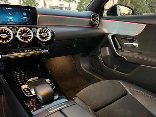 Mercedes-benz Clase A 2.0 A250 Amg-line 224cv Hatch