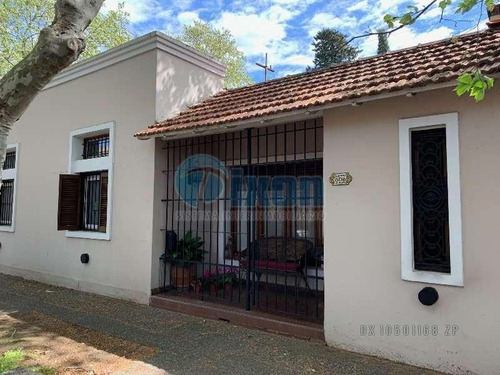 Muy Linda Casa En San Isidro, 3 Dorm, 2 Baños, Patio Y Parrilla, Excelente Ubicación