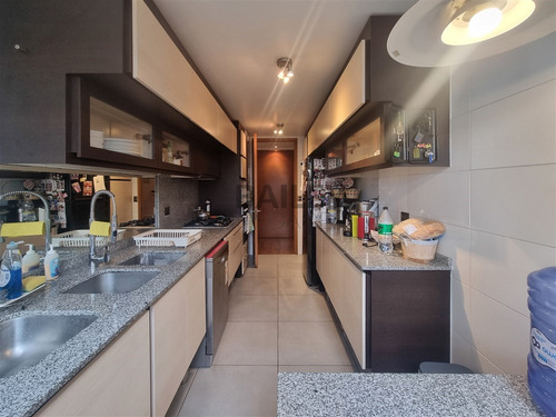 Departamento En Venta De 3 Dorm. En Concón