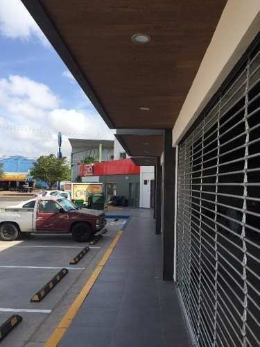 Imagen 5 de 13 de Locales Comerciales Y Oficina En Renta En Gasolinera Blvd. Pedro Infante