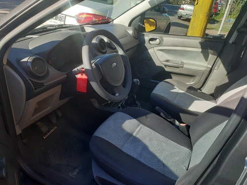 Ford Fiesta Max Ambiente