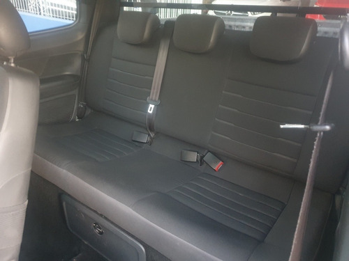 Imagen 9 de 10 de Volkswagen Saveiro 1.6 Cross Dc 110cv