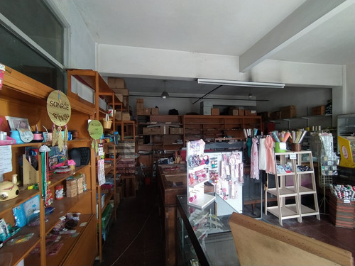 Local Comercial + Casa 4 Ambientes, 2 Baños En Venta Sobre Av. Independencia, Zona Chauvin, Mar Del Plata.