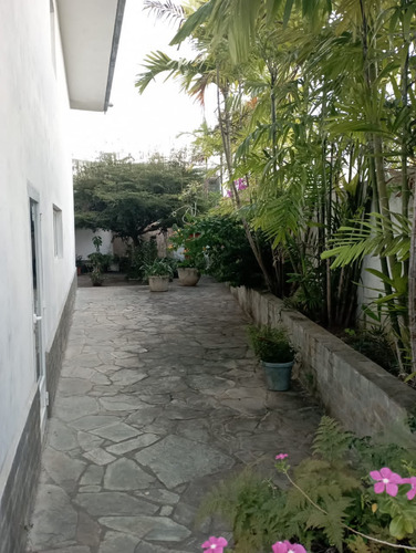 Venta Quinta En La Urb. Bosque De La Lagunita. El Hatillo. Milthonhouse53