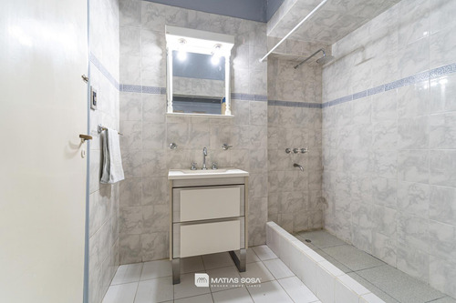 Venta - Casa 6 Ambientes Apto Profesional Con Parque - Parque Luro
