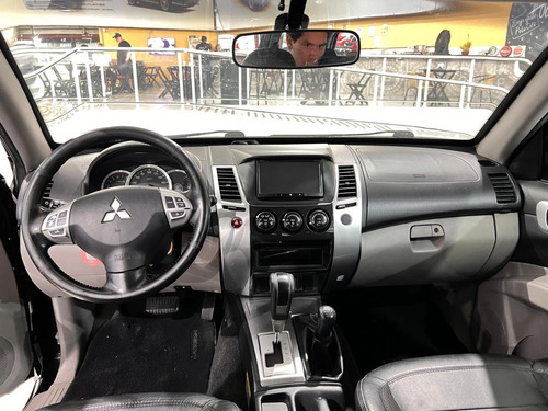 Mitsubishi Pajero Dakar 3.5 Hpe Flex Aut. 5p