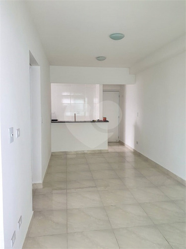 Imagem 4 de 20 de Apartamento Com 2 Dormitorios, 1 Vaga De Garagem A Venda No Bairro Ocian - Praia Grande - Reo585604