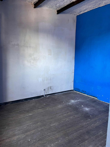 Requena Y Amezaga.- Un Dormitorio Y Terracita Anda O Porto