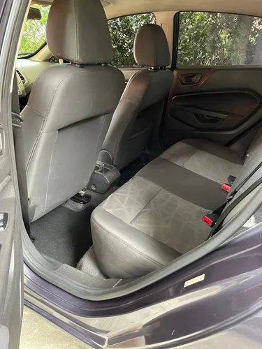 Ford Fiesta 1.6 Hatchback Mecánica