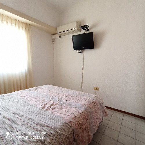 Venta Duplex Buceo 2 Dormitorios Y Garaje.