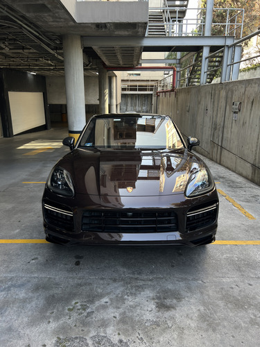Porsche Cayenne Coupe Turbo S e hybrid