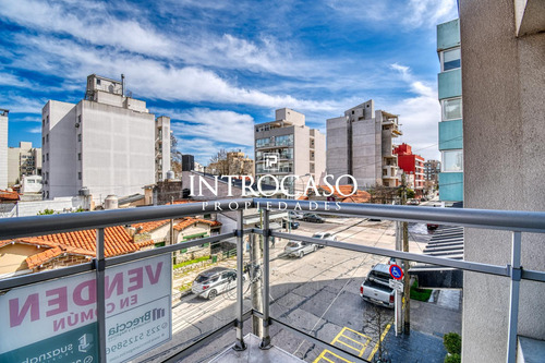 Venta Permuta Departamento 3 Ambientes Moderno Amoblado Cochera Zona Guemes