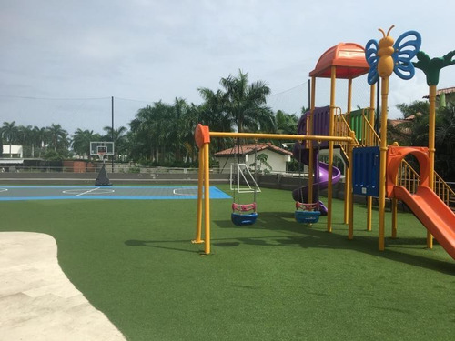 Venta De Apartamento En Ph Valery Point, Santa María 20-6206