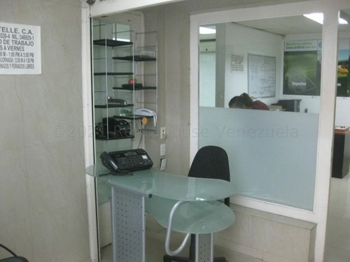 Imagen 6 de 14 de Oficina En Alquiler Los Chaguaramos 21-12855 Renta House Los Samanes