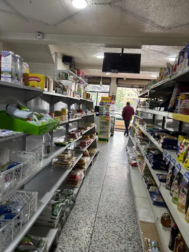 Local Supermercado Autoservicio